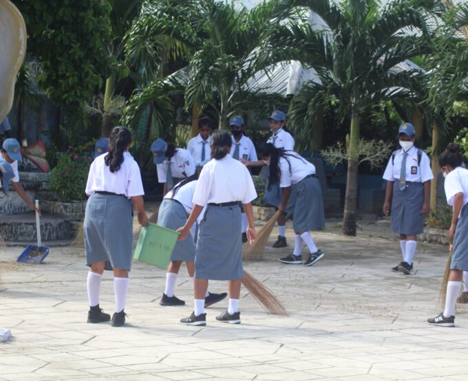 Menjaga Bumi Kita: Proyek Konservasi Lingkungan oleh Siswa Sekolah